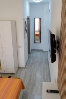 Skyline Apart 3 Militari Residence - Roşu - 4