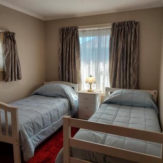 Checketts Bungalow in Halswell - Christchurch - 6