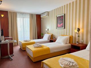 Central Hotel & Restaurant - Budva - 6