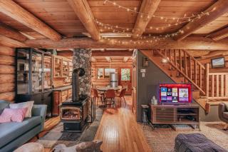 Snowline Cabin 81 - Hot Tub - Wifi - Pets Ok - Glacier - 9