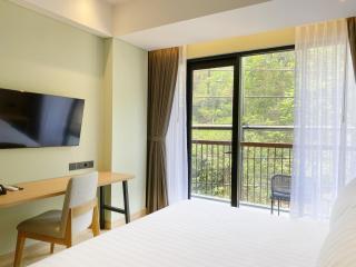 Hotel Santika Premiere Hills Resort Cibadak Sukabumi - 2