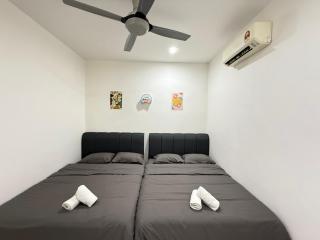 YOLO5 3BR 12PAX CentralTown Netflix - 6