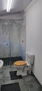 Strand "Bit of Salt" - 2 Bedroom Self Catering Home in a Quiet Neighborhood - min 2 nights over weekends-week nights optional - Strand - 4