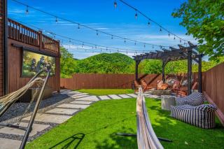 Mtn Views, HotTub, Sauna, Outdoor Theater, FirePit - Waynesville - 4