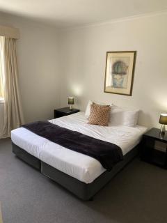 Soak up Melbourne Culture in Paris End Self Contained Apartment - Melbourne - 3
