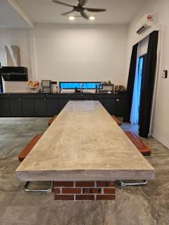 Designer house with cabin rooms - Gelang Patah - 5