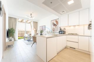 New 1 BR with 2 Balconies Near Circle Mall, Luma22 West Tower, JVC By Deluxe Holiday Homes - 5