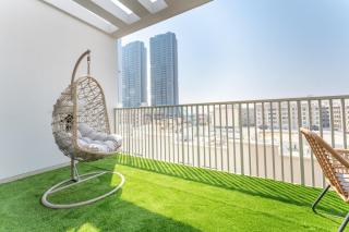 New 1 BR with 2 Balconies Near Circle Mall, Luma22 West Tower, JVC By Deluxe Holiday Homes - 1