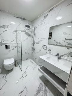 Gather 'n' Gab Gateway 3 bedroom family apartment - Amman - 4