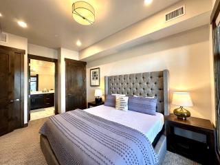 Blackstone Overlook 312 condo - 6