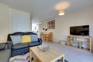 Modern and Spacious Townhouse with Free Parking Pass the Keys - Cambridge - 5