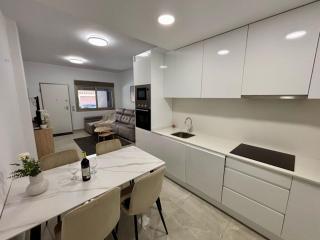 Apartment near Playa de Cura with a rooftop swimming pool - Torrevieja - 1
