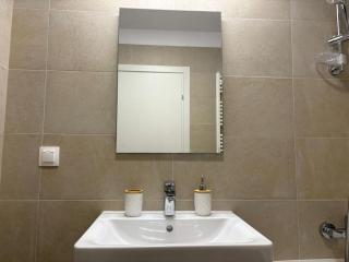 H Pipera - 2BR - Lake View - Voluntari - 1