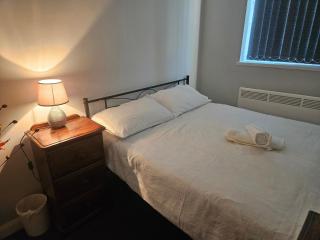 Charming Oxford Apartment in Telford - Flat 2 - Telford - 3
