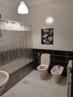 Stay with Saja Room in Weibdeh - 2