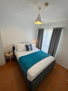 Modern Minimalist Luxe Retreat 2 Bedroom with parking - Manila - 7