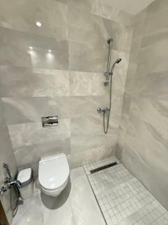 Appartement moderne à l Aouina avec WiFi parking et proche aéroport Tunis Carthage - Ariana - 1