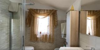 Roma Essence - SantʼAnatolia - 4
