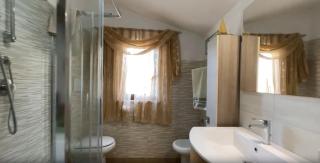 Roma Essence - SantʼAnatolia - 1