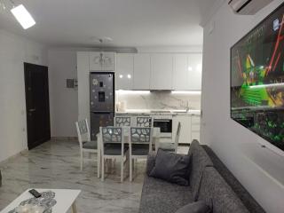 Liam'S Apartment - Saranda - 9