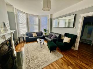 Super Central! Large 3 Bed Ground Floor - Belfast - 8