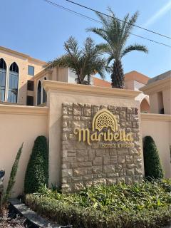 Maribella Hotel & Resort - - 5