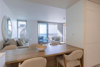Ocean View Luxury Bayline Apartment - 5