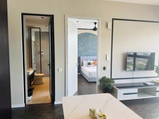 Scarletz Kuala Lumpur by Sleepy Owl Suites - Kuala Lumpur - 1