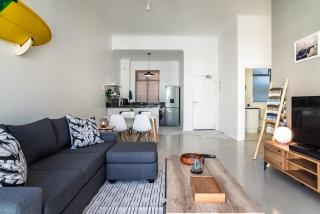 Muizenberg Coastal Hideaway by Surfers Corner - 1