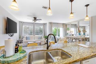 Coastal-Chic Condo Steps from the Sand - Destin - 2
