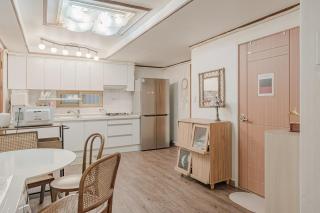 201 Cheongdam Full-Furnished Premium Villa 3 Room - Seoel - 0
