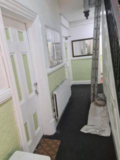 Tredegar Arms Budget Guesthouse For Walkers/Cyclists/Contractors/Traveler - Merthyr Tydfil - 8