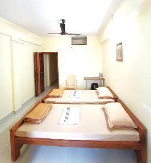 Shubham Suites & Party Hall - Hubli - 9