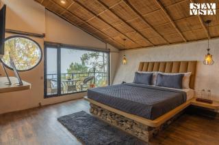 StayVista at tatvam-Mountain views & EV Station - Lansdowne - 8