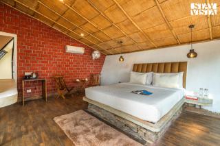 StayVista at tatvam-Mountain views & EV Station - 2