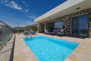 Chryselia Suites- Private Pool - 2