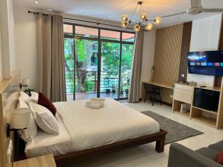 Island Getaway Villa - 5BR with Patio - Malé - 1