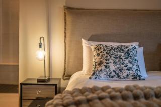 Room 1 - LEO Sky Guest House - Simondium - 5