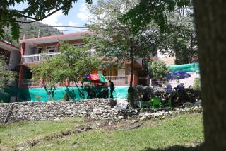 Tirthan Living Green Home Stays - 9