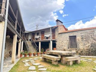 Casa do Porco - Farm Stay & Spa - Melres - 0