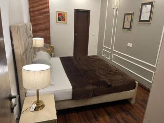 2 BR Suite Central location-Gulberg - Lahore - 5