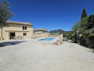 MasRion Maison avec piscine privée - 8