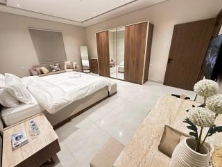 Downtown Apartments 7 Mins Drive to Al Masjid Nabwi - Medina - 5