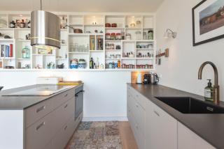 Seaspot Beach Apartment - 5