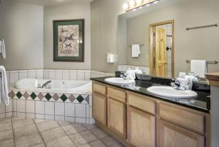 Grand Timber Lodge 1 Bedroom Ski In, Ski Out Condo - 5