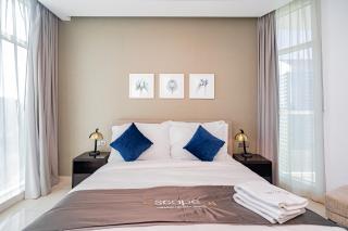 Escape24 Stylish 2BR Apartment at Damac Maison Privé, Business Bay with Canal View - 6