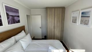 Apartment with shared living room & kitchenette - Stellenbosch - 8