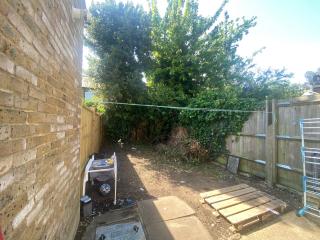 1 Bedroom Cosy Spacious - Londra - 7
