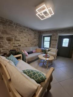 Rousa village house - Kallimasiá - 2