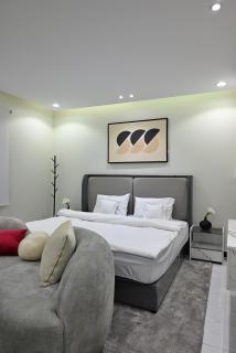 #131 Amazing studio in the meadows with an outdoor session - Riyadh - 9